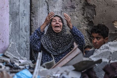 Offensive Israélienne Dans La Bande De Gaza Lhorreur En Direct Sur Lécran De Nos Téléphones