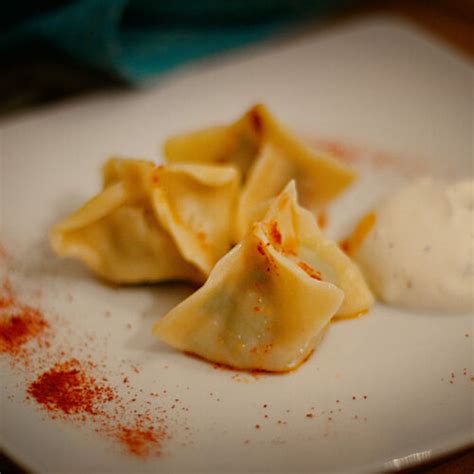 Manti T Rkische Teigtaschen Mit Knoblauch Joghurt Dip Rezept