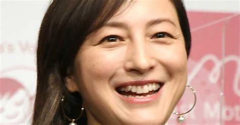 広末涼子のw不倫騒動、そう簡単に〝終着〟とはいかない キャンドル・ジュン氏と離婚成立で鳥羽家の動向に注目集まる（12ページ