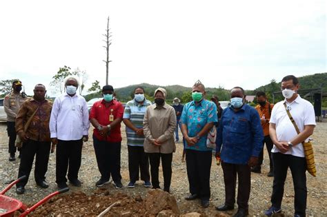 Pembangunan Rumah Sehat Dan Pencairan Bpnt Di Kabupaten Jayapura