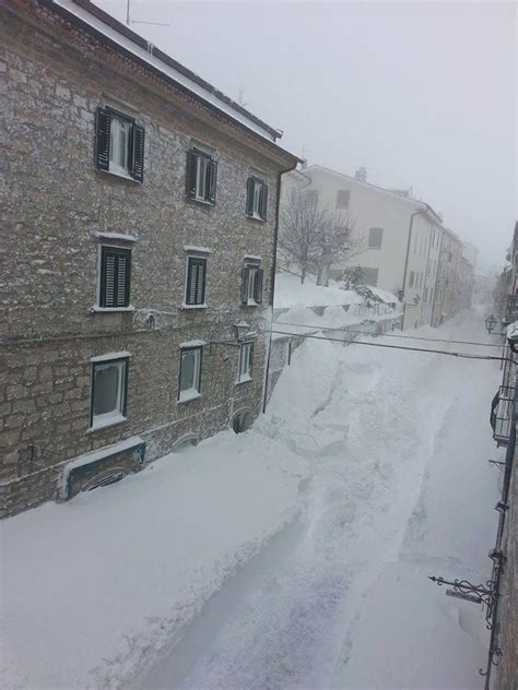 Copiose Nevicate Hanno Interessato L Appenino Centrale Le Stupefacenti