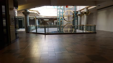 Richland FASHION Mall Columbia SC December 2017 Mike Kalasnik Flickr