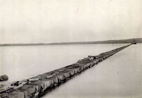 Rockland History Breakwall Lighthouse The City Of Rockland Maine