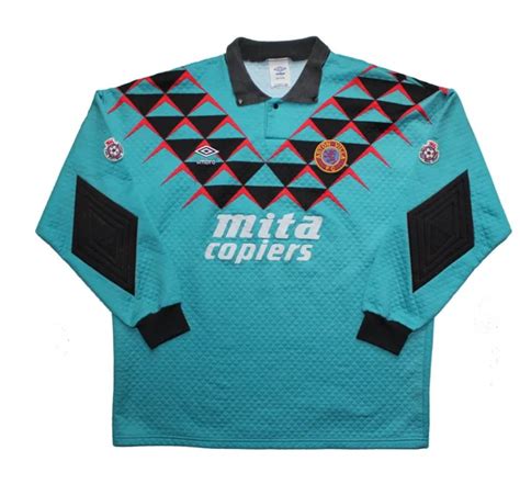 Aston Villa 1991-92 GK Kit