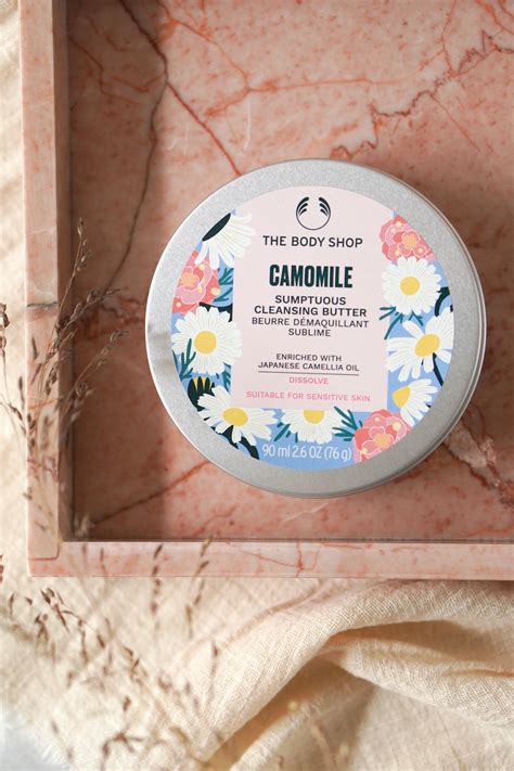 The Body Shop Camomile Sumptuous Cleansing Butter Beautyill