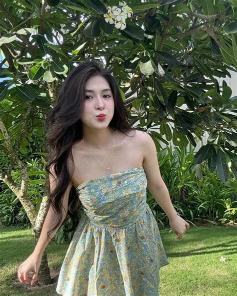 365 ảnh Quỳnh Alee bikini tự tin khoe body đẹp cuốn hút