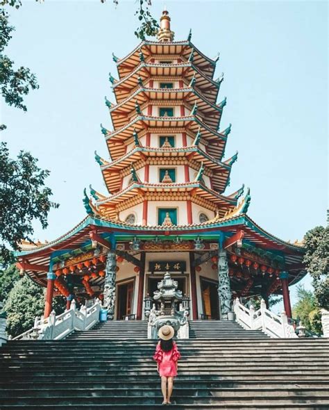 Pagoda Instagenic Di Indonesia Semuanya Mirip Dengan Luar Negeri Lho