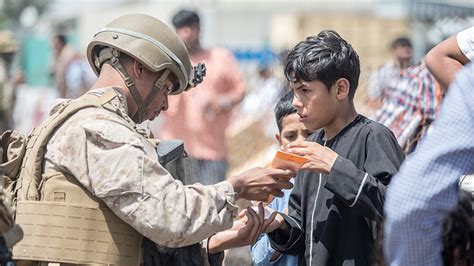 Photos Marine Corps Help Rescue Afghan Families From Taliban Rule In