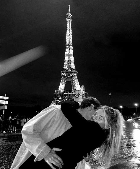 Romance 🖤 Paris Pictures Paris Couple Paris Honeymoon