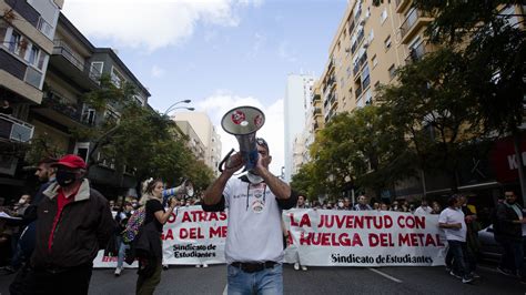 Imágenes de la manifestación por la huelga del metal