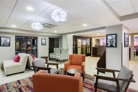 La Quinta Inn & Suites by Wyndham Goodlettsville - Nashville ...