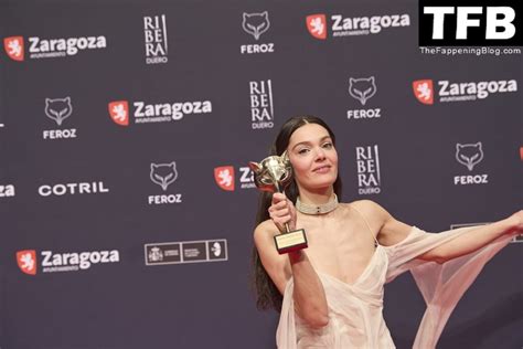 Ana Rujas Flashes Her Nude Tit At The Feroz Award Photos OnlyFans Leaked Nudes