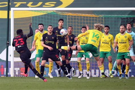 Championship Watford d Ismaila Sarr n est plus qu à trois points du