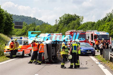 Autofahrer Bei Unfall Schwer Verletzt Und Eingeklemmt Einsatzbericht