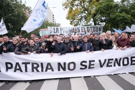 Con Acompañamiento Político La Cgt Marchó Con Fuertes Críticas Al Gobierno Nacional La Tecla