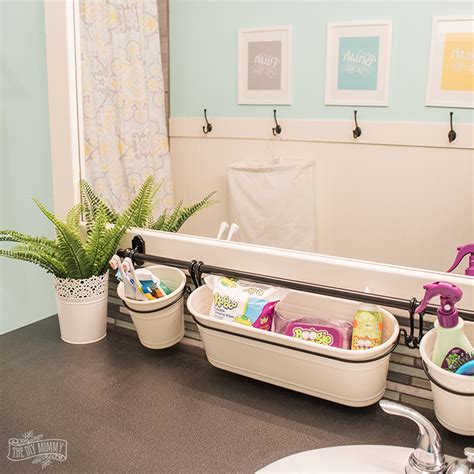 Kids Bathroom Organization Ideas + Free Printable Bathroom Art | The DIY Mommy