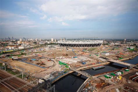 Unbelievable Photos Show Stratford Before And After Regeneration For