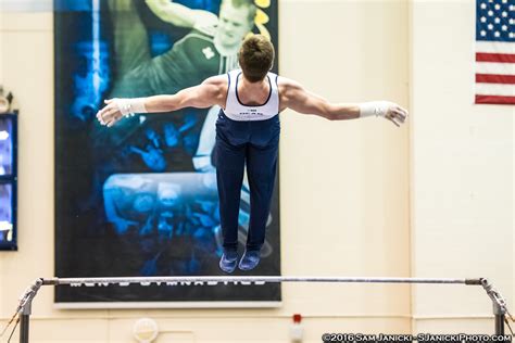 High Bar Um Men S Gymnastics Vs Uic 3 26 16 Sjanickiphoto