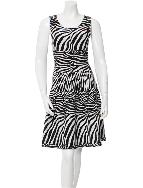 Issa Zebra Pattern Knit Dress - Dresses - ISL20968 | The RealReal