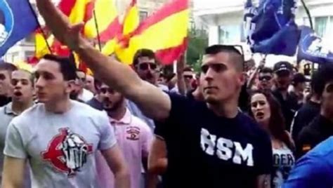 El Fascismo Se Siente Fuerte Medio Centenar De Neonazis Recorren San