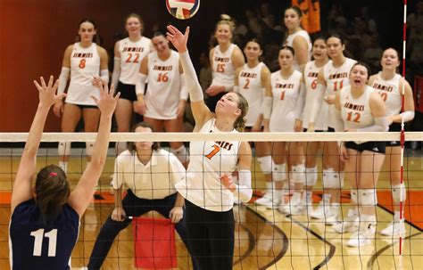 Jimmies Womens Volleyball Gets Four Set Win At Briar Cliff Jamestown