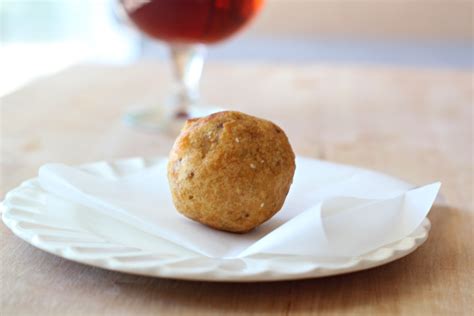 Beer Battered Deep Fried Brisket Fritters with Horseradish Aioli - What ...