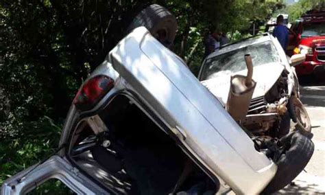 Acidente Entre Carreta E Carros Deixa Um Morto Na BR 381 Gerais