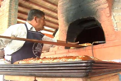 Muestran Tahoneros De Tlaxcala Su Arte Para Elaborar Pan De Fiesta