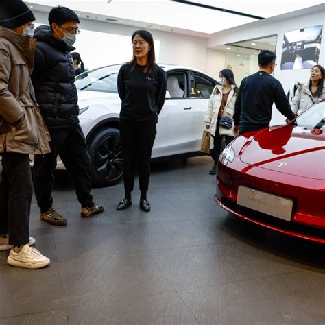 Tesla Cuts Prices In China On Model 3 And Model Y Evs To Keep