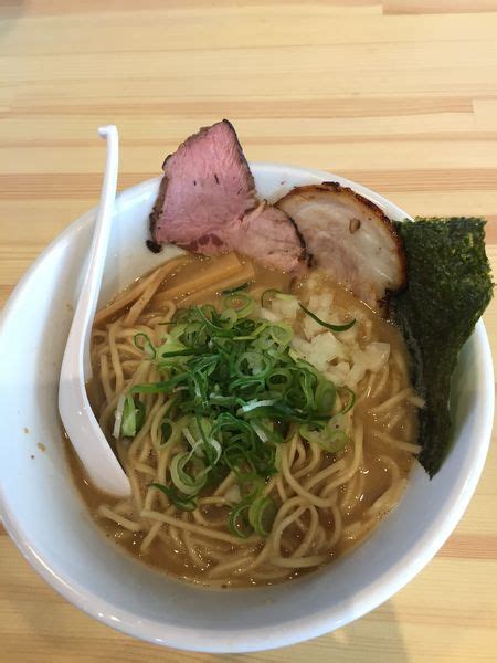 『鶏白湯ラーメン醤油』麺屋 縁のレビュー ラーメンデータベース