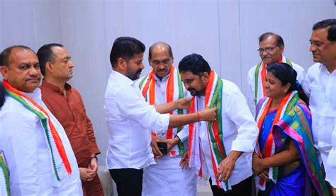 Sathupalli Brs Leader Dr Dayanand Joins Congress Telangana Today