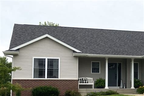 Roof Replacement Increases Center Point Ia Home Value Five Star