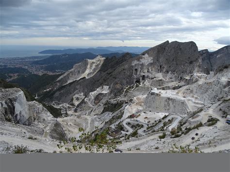 White Carrara Downtown Quando Il Marmo Dà Spettacolo