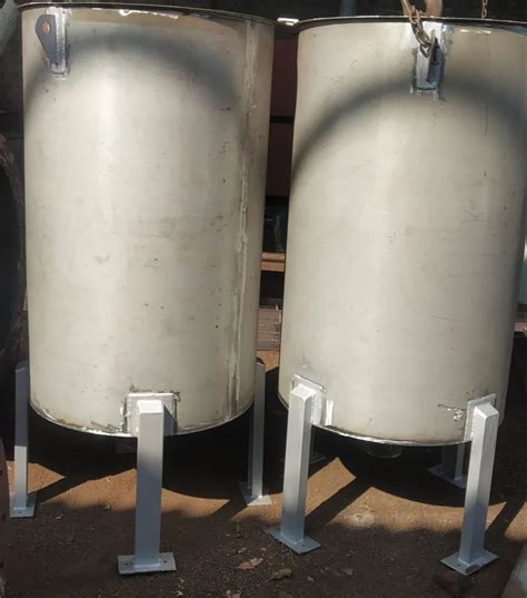 Vertical Stainless Steel Storage Tank For Chemical Industry Storage