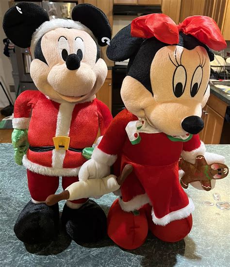 Minnie Disney Disney Mickey And Minnie Mouse Christmas Standup Mickey