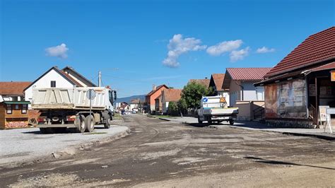 Krenuli radovi na izgradnji kružnog toka u Jakšiću FOTO