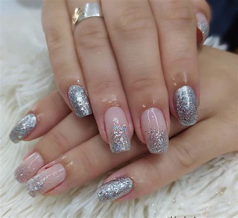 30 unhas encapsuladas glitter que unem beleza e sofisticação