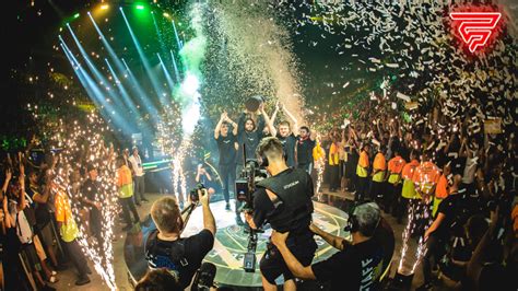 Outsiders Gewinnen Entt Uschendes Iem Rio Cs Go Major Finale Fragster De