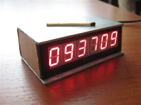 Clock on seven-segment displays | Forum for Electronics