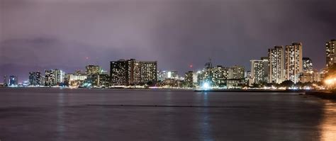 Premium Photo | Honolulu hawaii night waikiki skyline oahu island