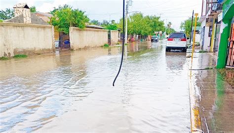 Inundadas Calles De La Colonia L Zaro C Rdenas Peri Dico Z Calo