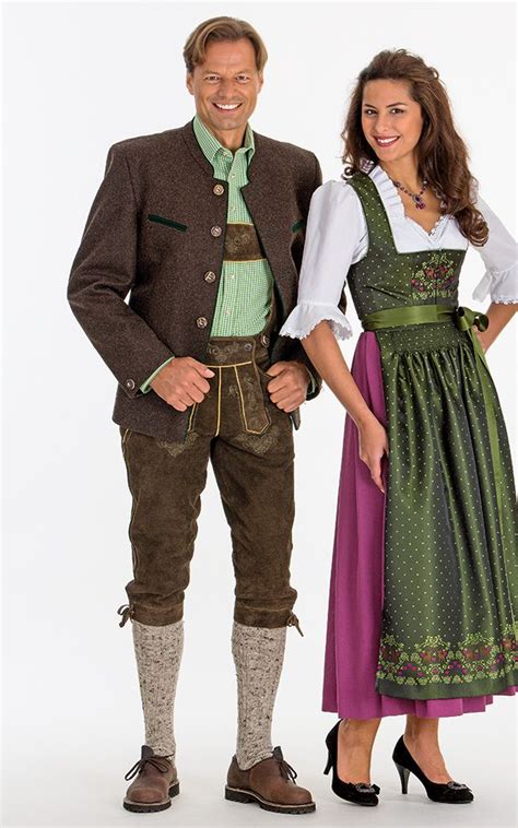 Dirndl Und Lederhosen