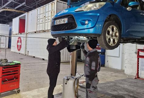 Au Havre Ce Self Garage Solidaire Permet De R Parer Soi M Me Sa Voiture