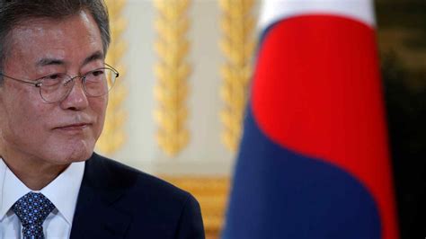 South Koreas Moon Must Confront Economic Headwinds Nikkei Asia