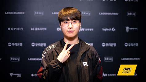 Exclusive Kt Rolster Kiin Went Pro Thanks To These Friends One Esports