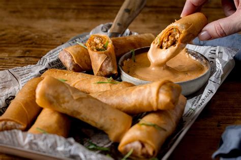 Buffalo Chicken Spring Rolls Nicky S Kitchen Sanctuary Karinokada