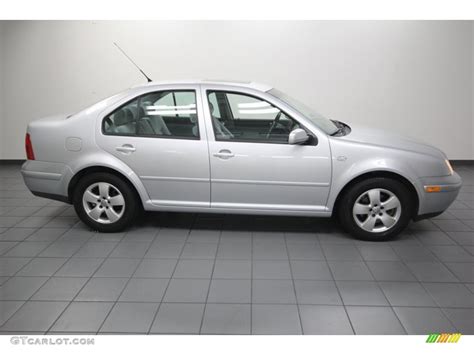 Reflex Silver Metallic Volkswagen Jetta Gls Sedan Photo