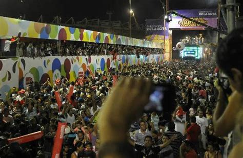 Carnaval Cuartetero Miradas Opuestas