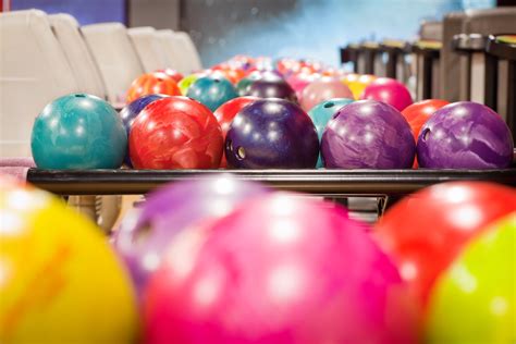 How to Choose a Bowling Ball: A Guide to Mastering the Fine Margins