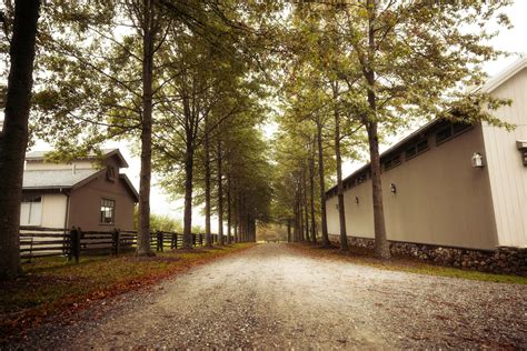 Have A Thanksgiving Inspired Stay At Martha Stewart S Farm Home In Upstate Ny